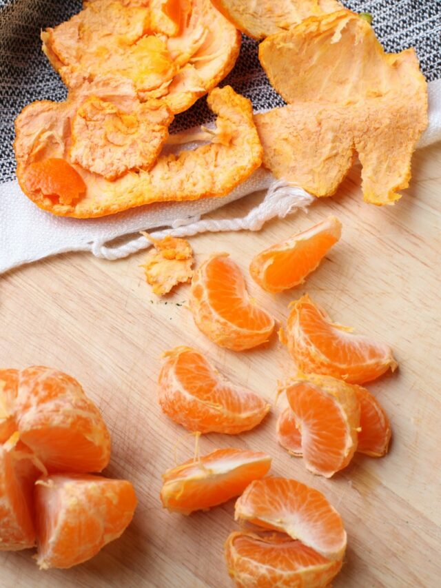 focus photography of peeled orange fruit