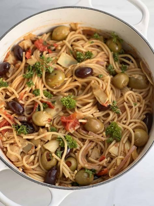 One-Pot Greek Pasta: A Delicious & Easy Meal!