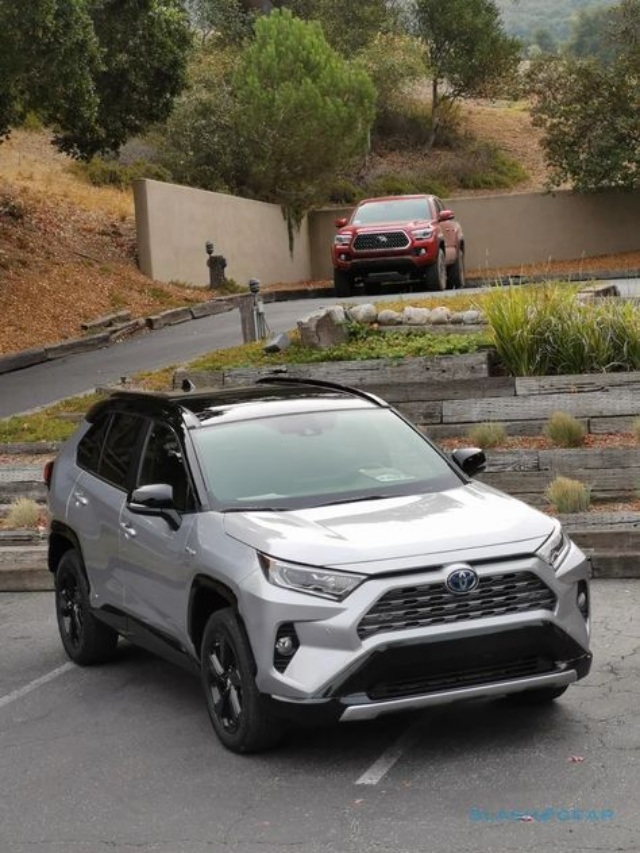 Best Small SUVs and Crossovers for 2025, Ranked