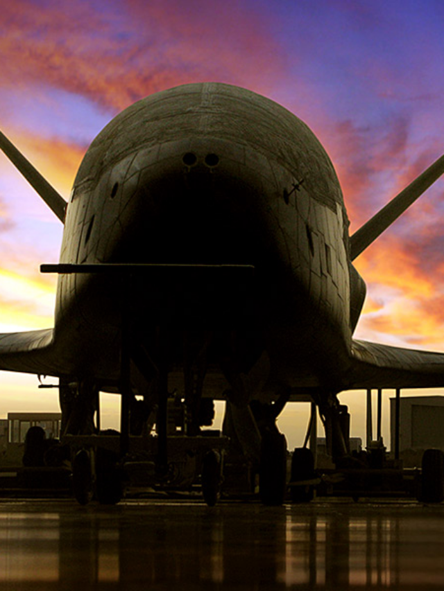 US Space Force reveals 1st look at secretive X-37B space plane in orbit