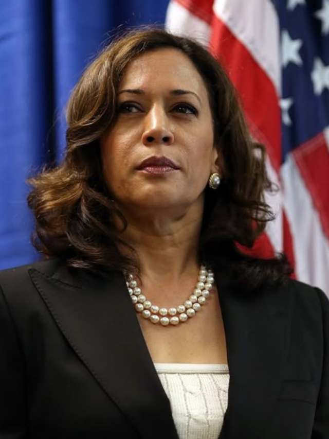 Kamala Harris speaks on 'shadows gathering over our democracy' at NAACP Image Awards